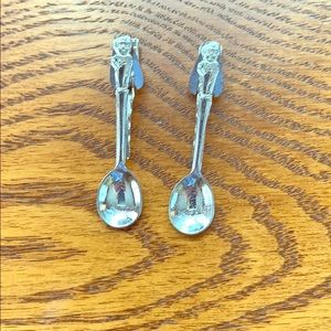 Campbell Kids Tie Clip (2)